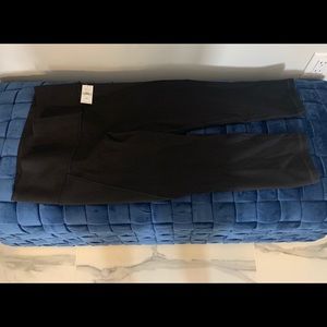 Old Navy High Waisted Built in Sculpt Crop Legging